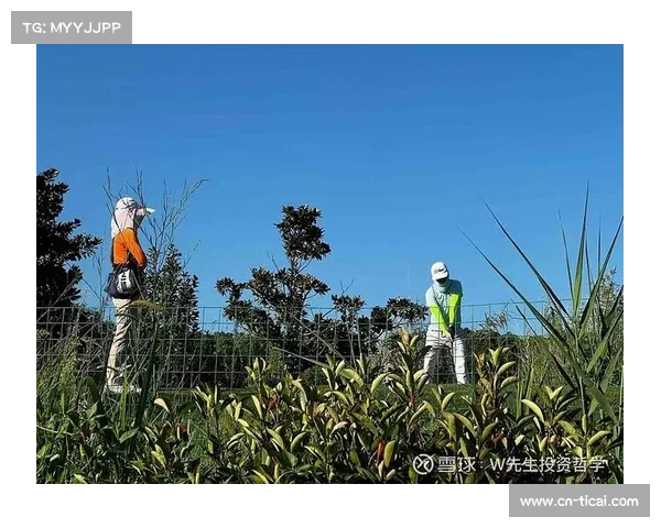 特写：第18洞果岭，申克推入制胜一推的瞬间