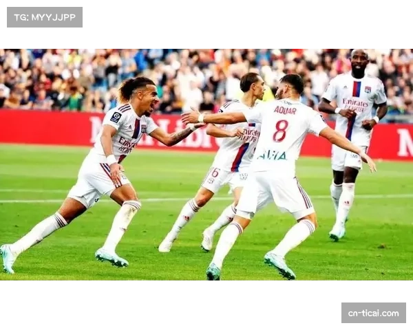 里尔主场迎战布雷斯特,冲欧劲旅对阵中游球队 里尔主场迎战布雷斯特,冲欧劲旅对阵中游球队